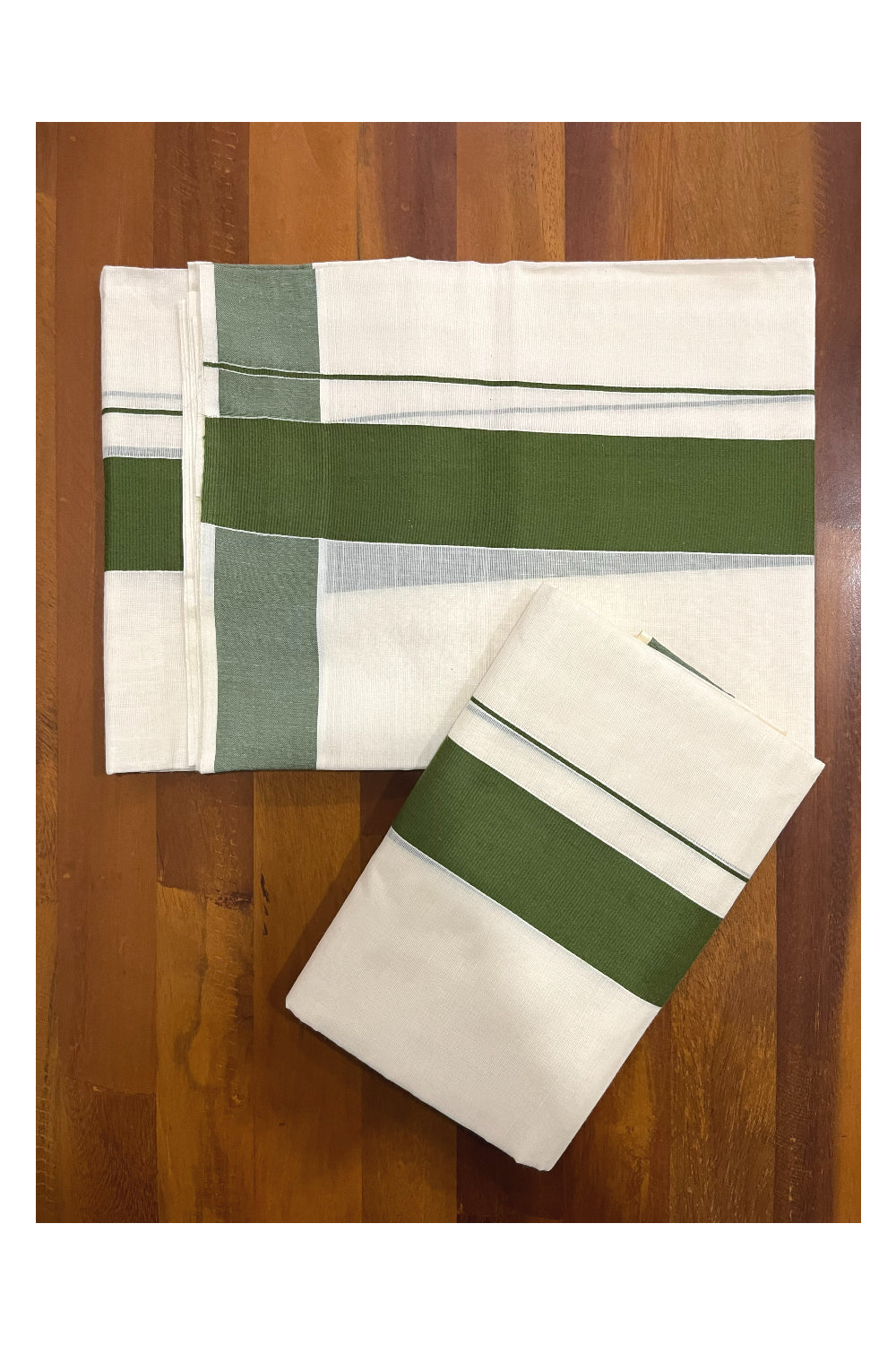 Kerala Cotton Mundum Neriyathum Single (Set Mundu) with Plain 2 inch Green Kara 2.80 Mtrs