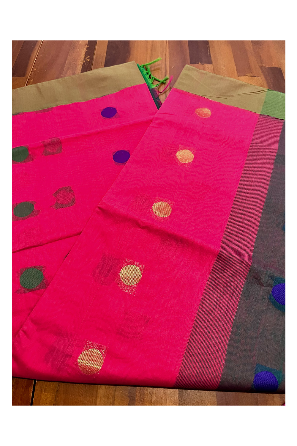 Southloom Cotton Pinkish Magenta Saree with Polka Woven Designs and Green Border