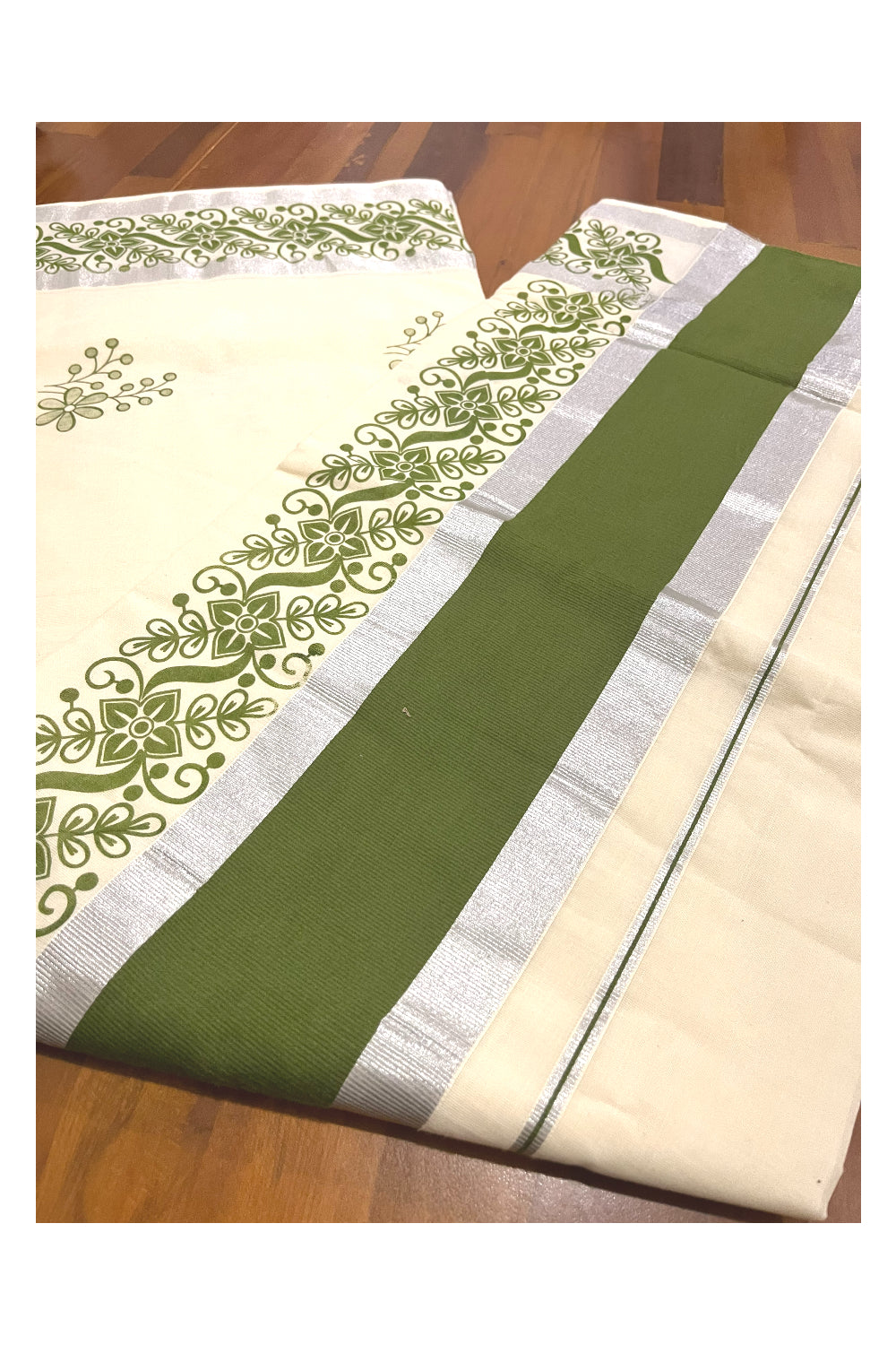 Pure Cotton Off White Kerala Saree with Green Floral Block Printed Silver Border (Onam Saree 2023)