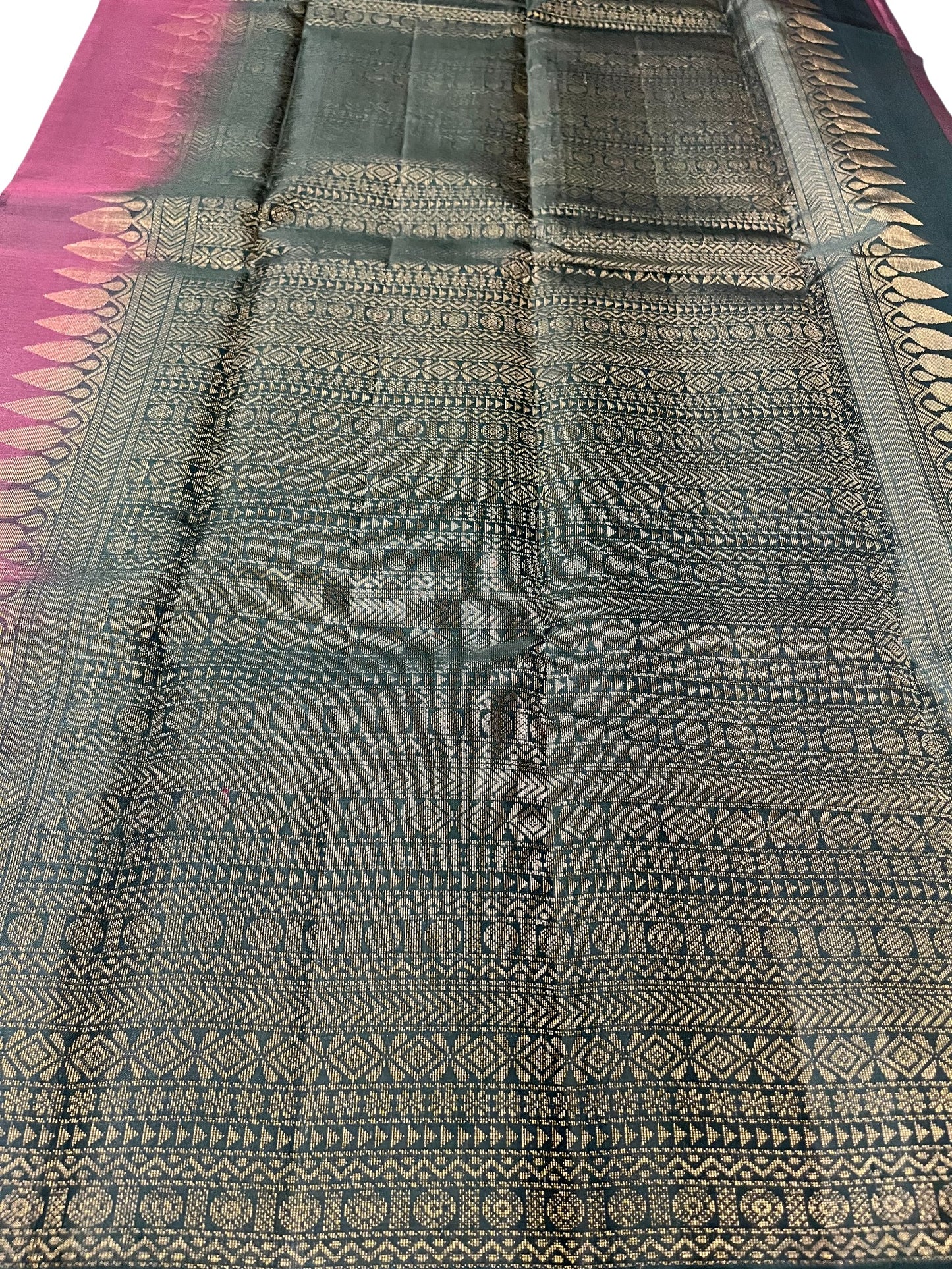 Southloom Pure Handloom Kanchipuram Silk Saree with Butta Work (Purple & Green)
