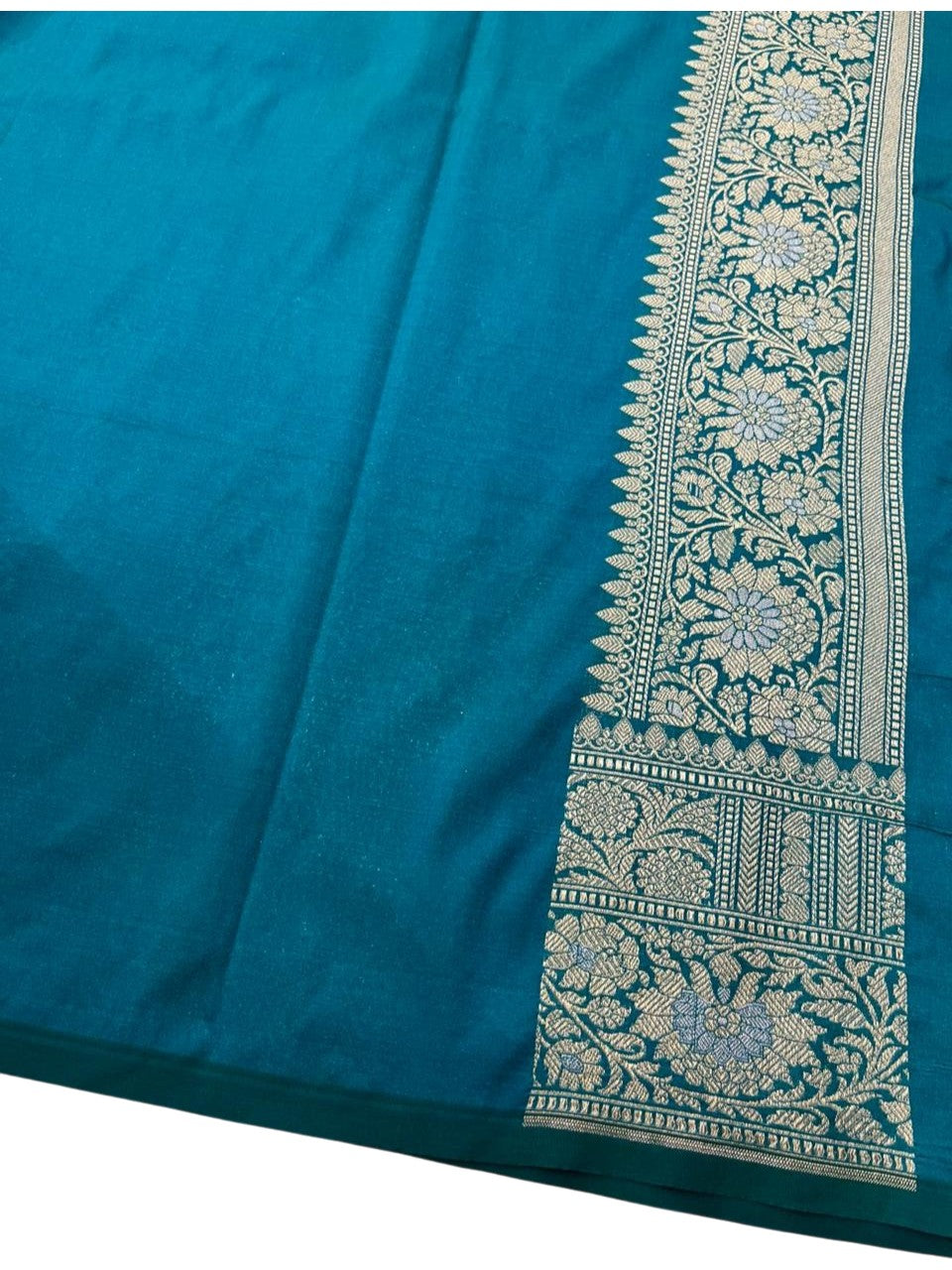 Southloom Pure Banarasi Silk Saree with Woven Work on Body and Borders (Peacock Green And Blue)