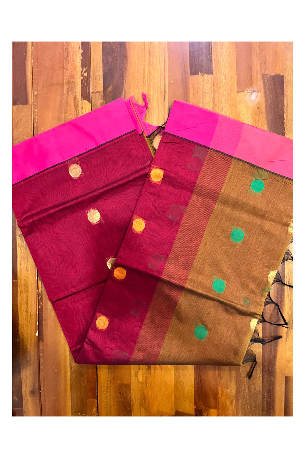 Southloom Cotton Maroon Saree with Polka Woven Designs and Magenta Border