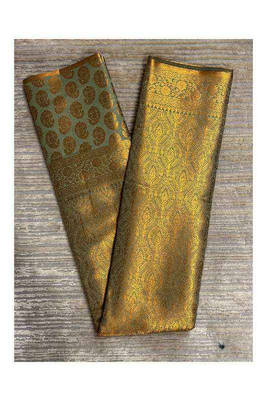 Southloom Banarasi Silk Brocade Bridal Saree WIth Woven Borders And Blouse Piece in Green And Gold