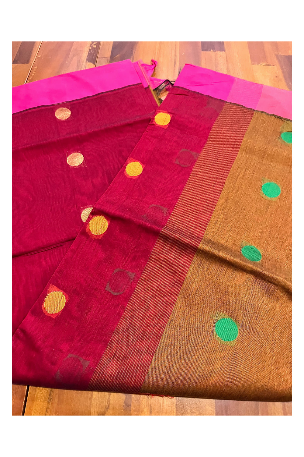 Southloom Cotton Maroon Saree with Polka Woven Designs and Magenta Border