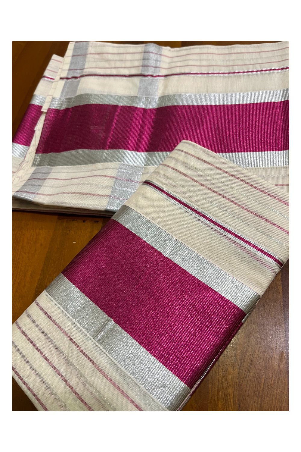 Kerala Cotton Set Mundu Single (Mundum Neriyathum) with Silver and Dark Pink Kasavu Lines Across Body 2.80 Mtrs