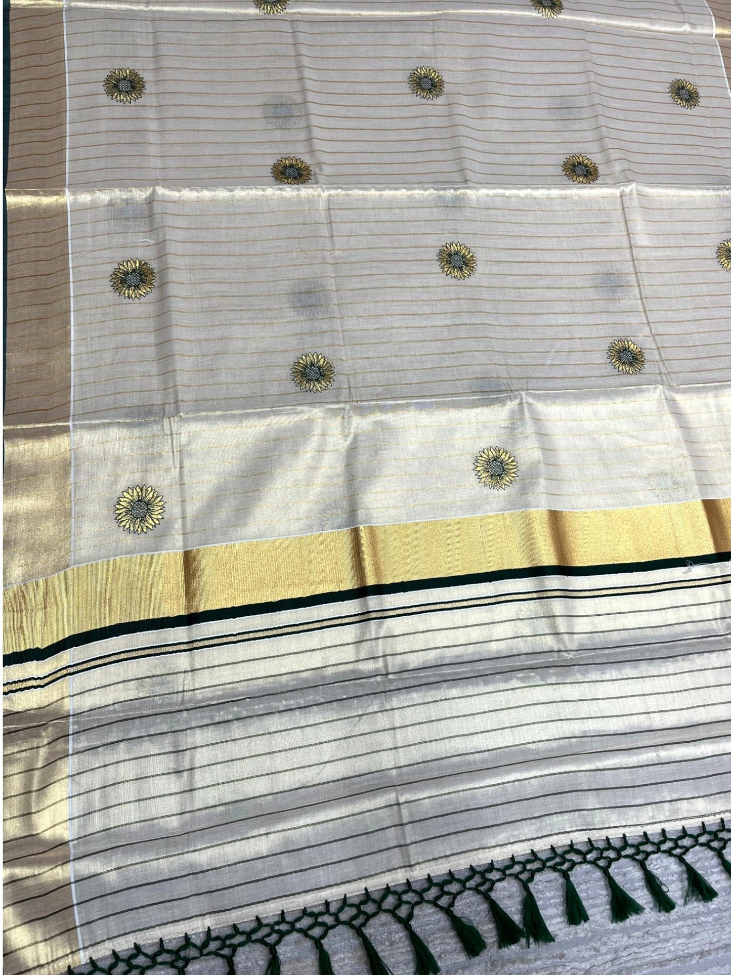 Southloom Kerala Tissue Kasavu Lines Saree with Embroidery Work on Body in Green SL315