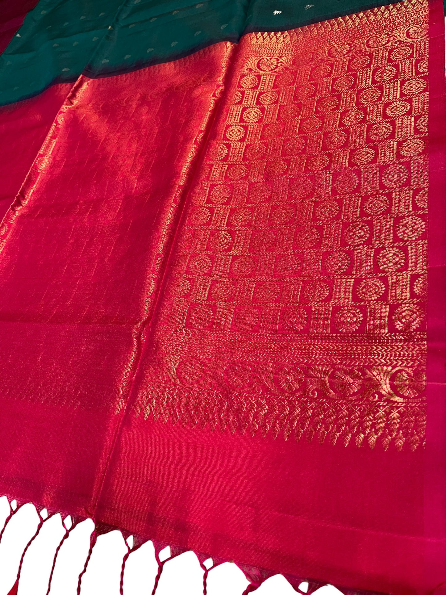 Southloom Pure Handloom Kanchipuram Silk Saree with Korvai Work (Magenta & Green)