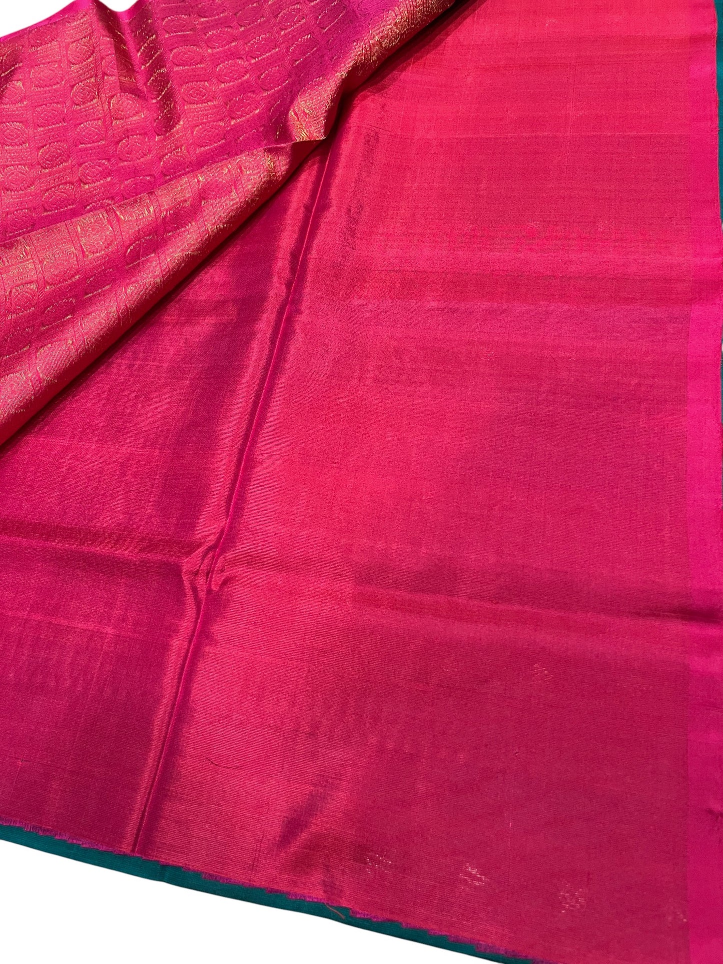 Southloom Pure Handloom Kanchipuram Silk Saree with Korvai Work (Magenta & Green)