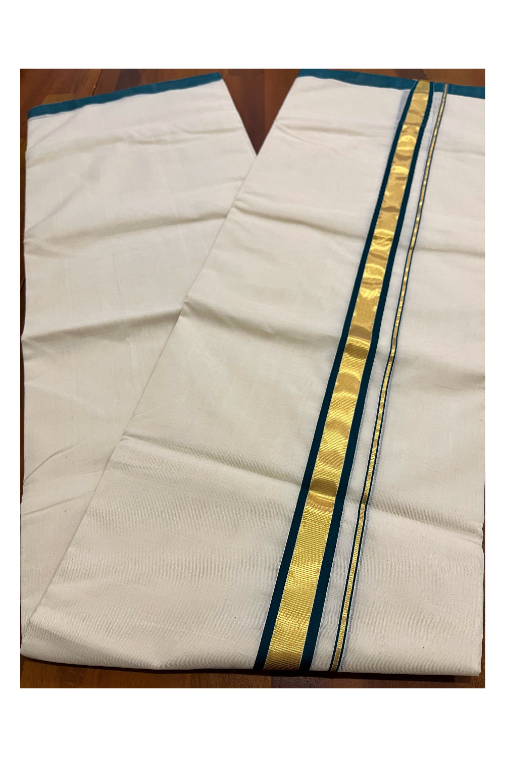 Southloom Premium Balaramapuram Unakkupaavu Handloom Mundu with Kasavu and Green Border (South Indian Kerala Dhoti)