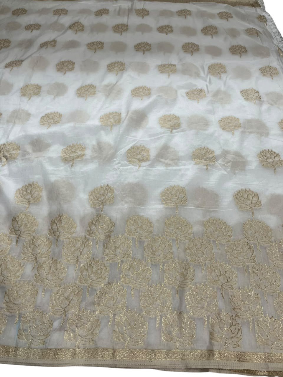 Southloom Organza Saree With Golden Zari Work On Body And Borders