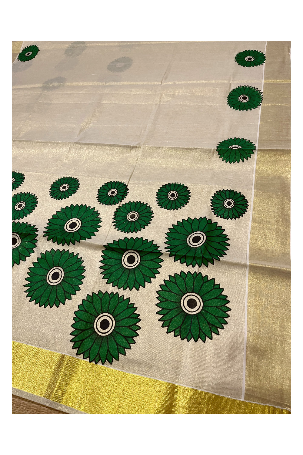 Southloom Exclusive Tissue Kasavu Saree With Green Sunflower Art On Body and Pallu