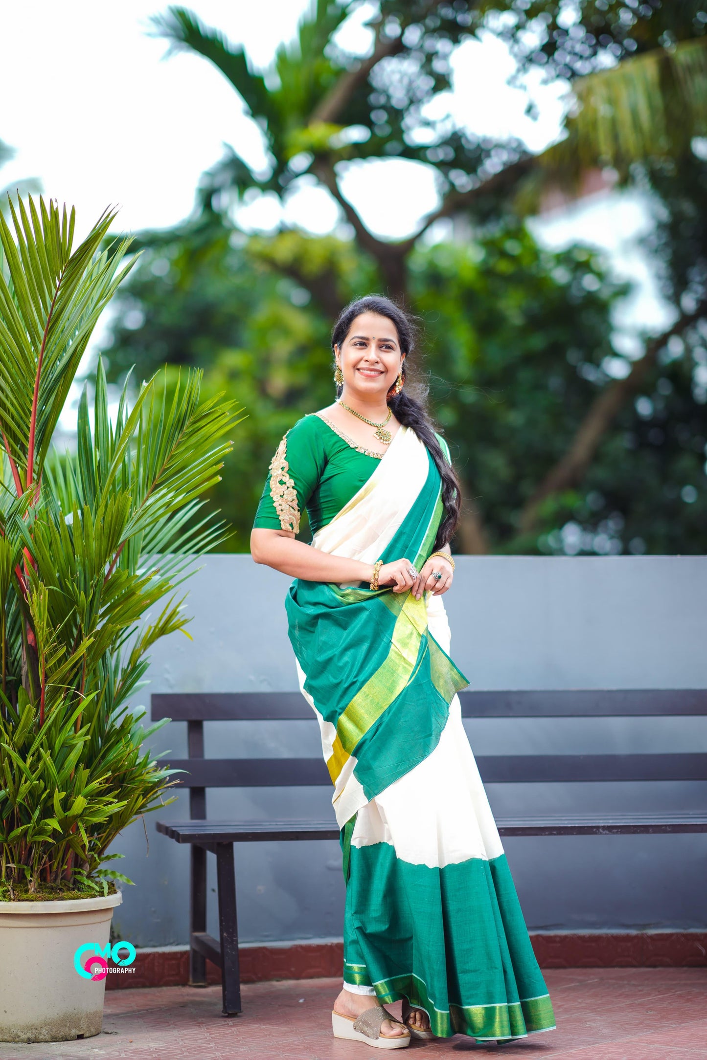 Southloom Tie and Dye Multi Colour Green Kasavu Saree