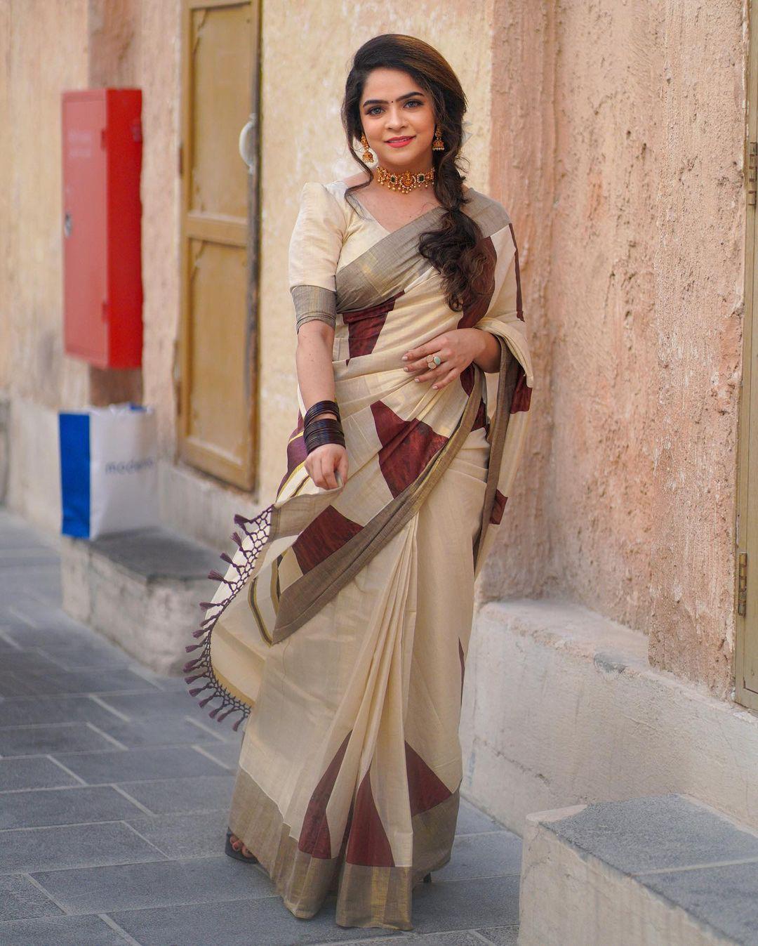 Kerala Tissue Brown Block Printed Saree With Temple Border