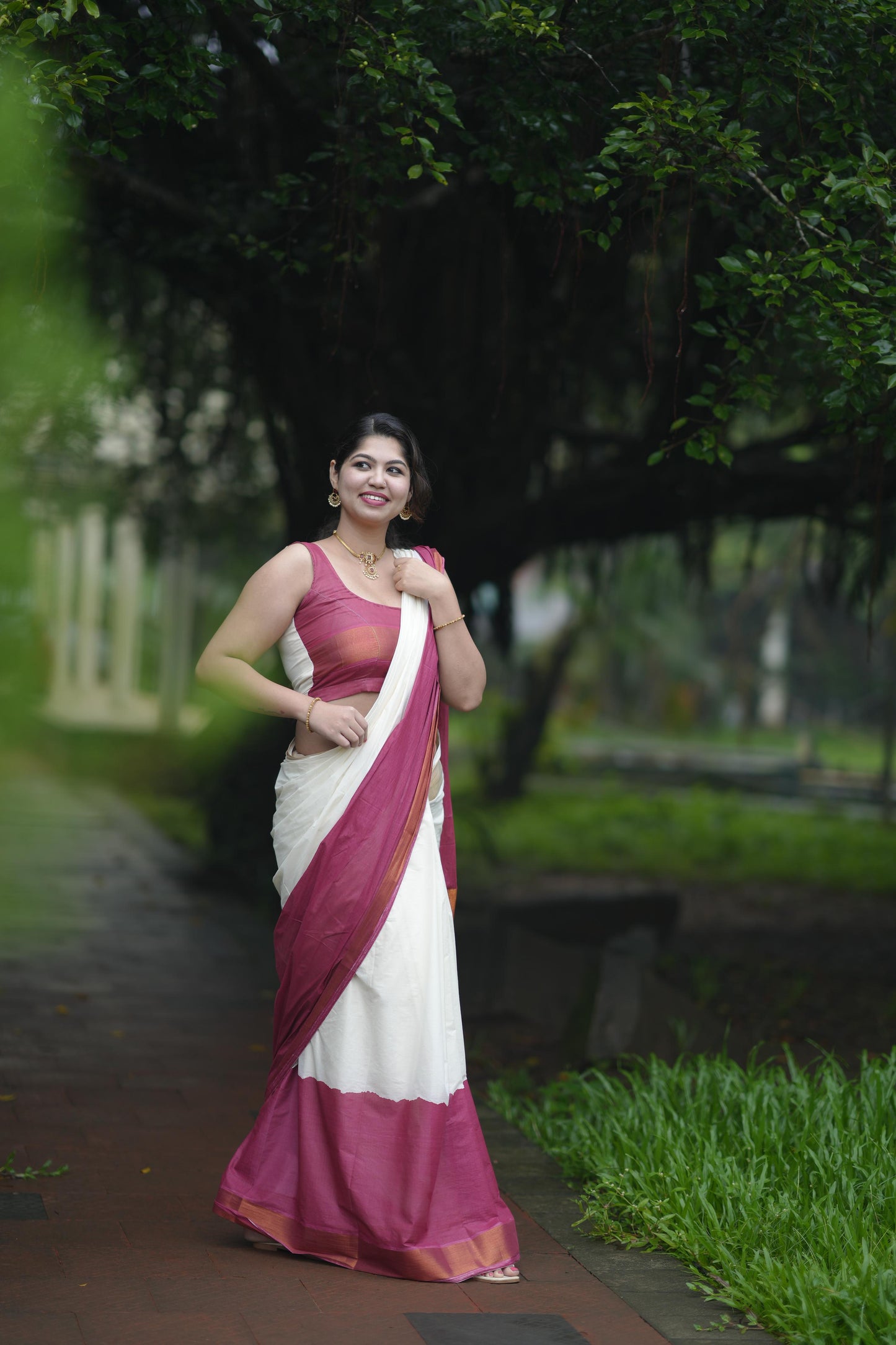 Southloom Tie and Dye Multi Colour Red Kasavu Saree