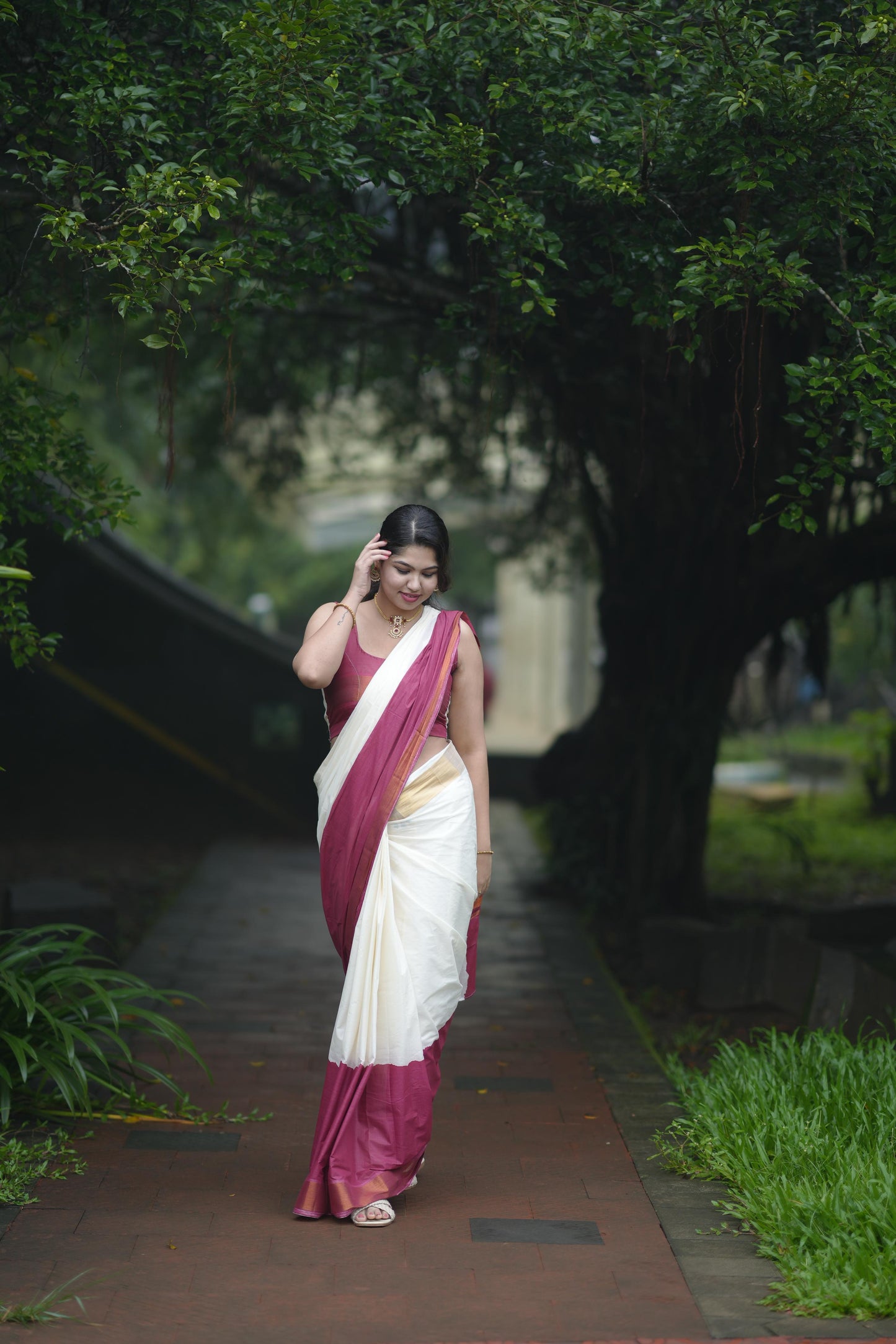 Southloom Tie and Dye Multi Colour Red Kasavu Saree