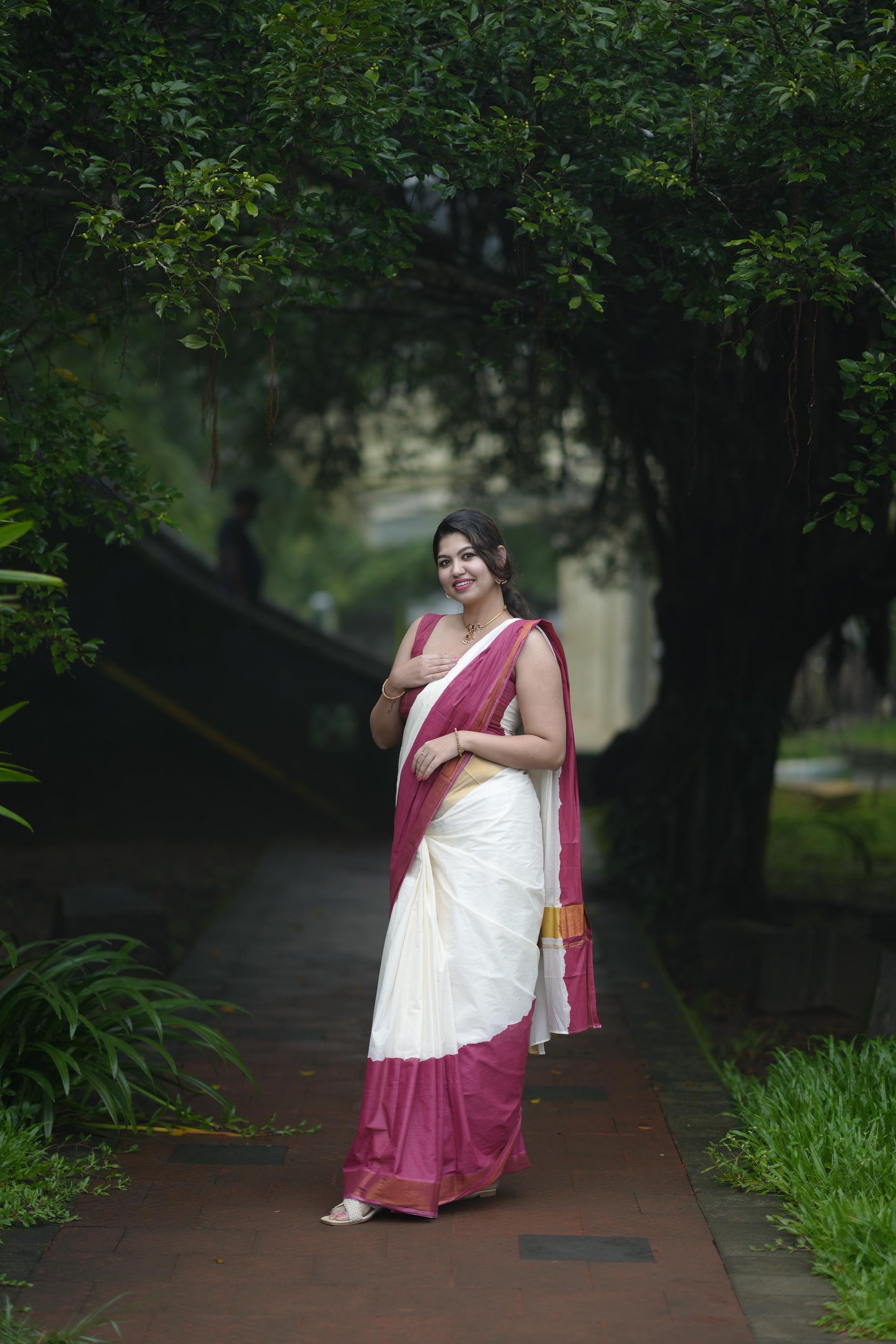 Southloom Tie and Dye Multi Colour Red Kasavu Saree