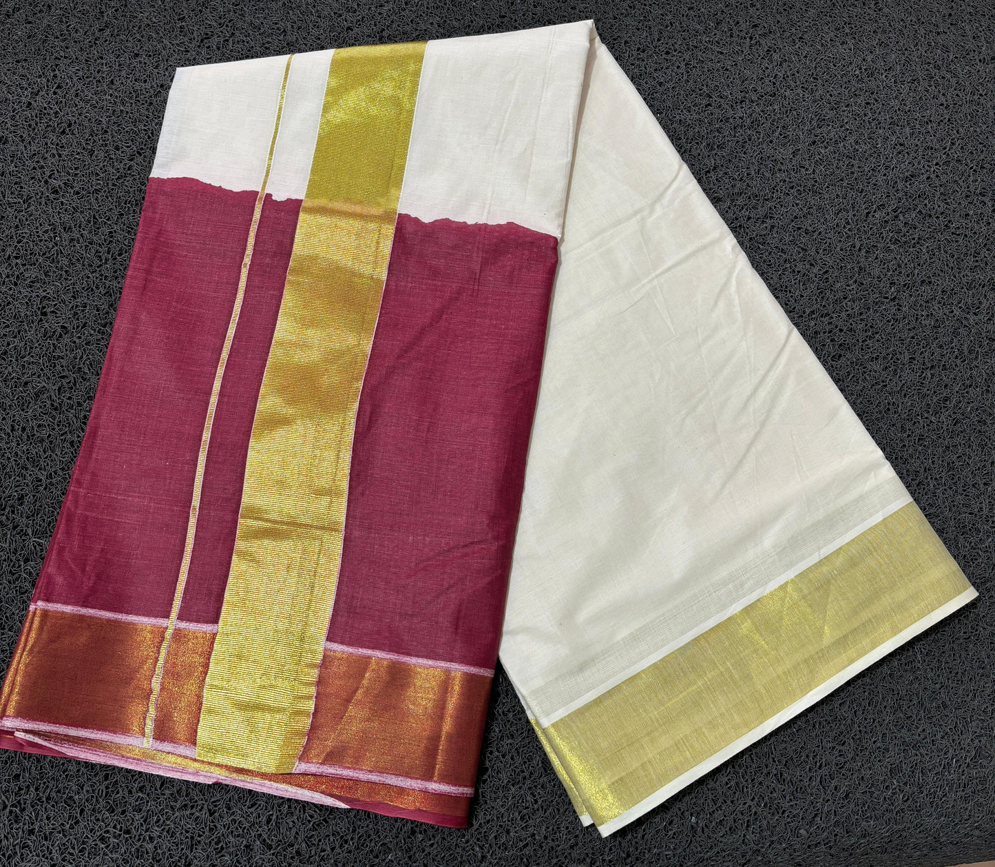 Southloom Tie and Dye Multi Colour Red Kasavu Saree