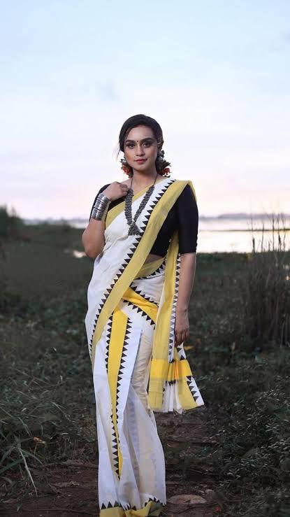 Kerala Pure Cotton Set Mundu Single (Mundum Neriyathum) with Yellow and Black Temple Border