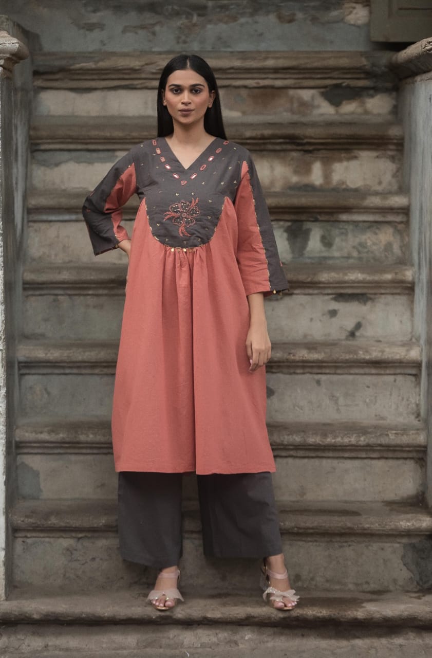 Southloom Original Hand Embroidery Design Two Piece Kurti Set in Cotton Fabric with Black and Peach Colour