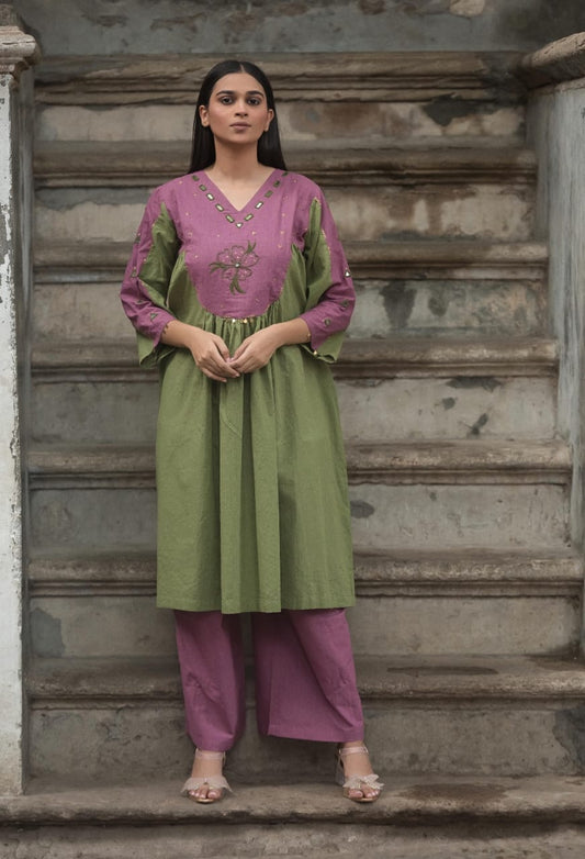 Southloom Original Hand Embroidery Design Two Piece Kurti Set in Cotton Fabric with Violet and Green Colour