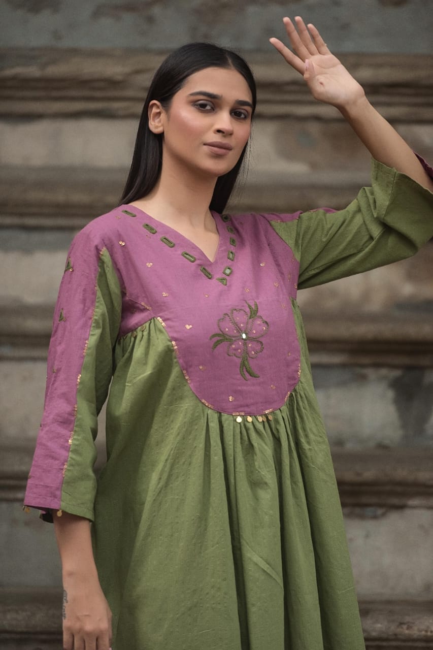 Southloom Original Hand Embroidery Design Two Piece Kurti Set in Cotton Fabric with Violet and Green Colour