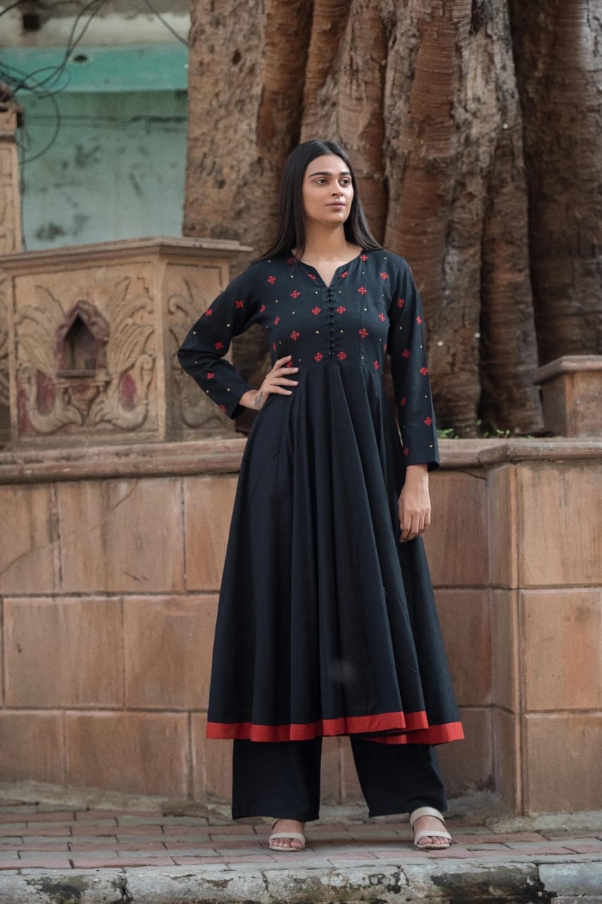 Southloom Original Hand Block Printed Design Two Piece Kurti Set in Cotton Fabric with Black Base