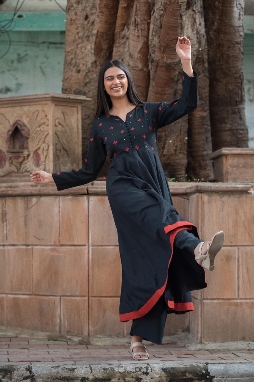 Southloom Original Hand Block Printed Design Two Piece Kurti Set in Cotton Fabric with Black Base