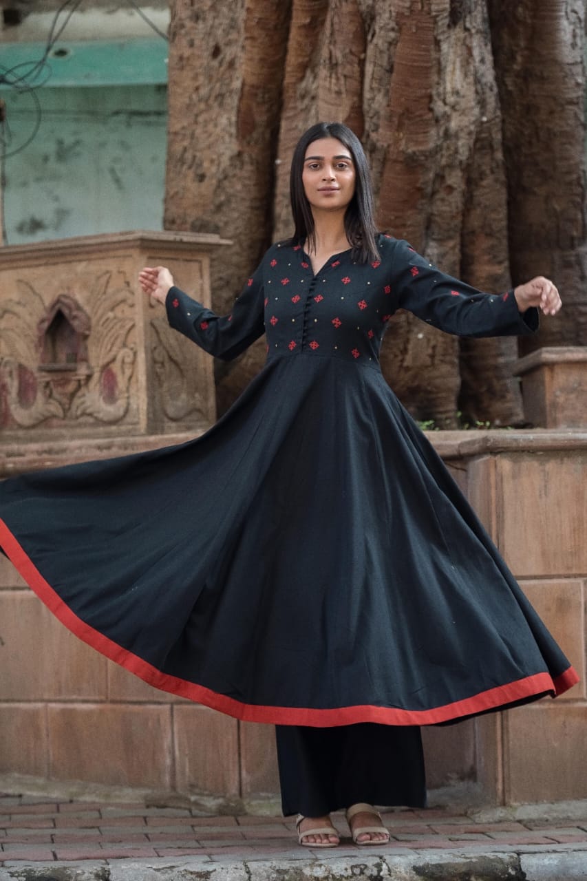 Southloom Original Hand Block Printed Design Two Piece Kurti Set in Cotton Fabric with Black Base