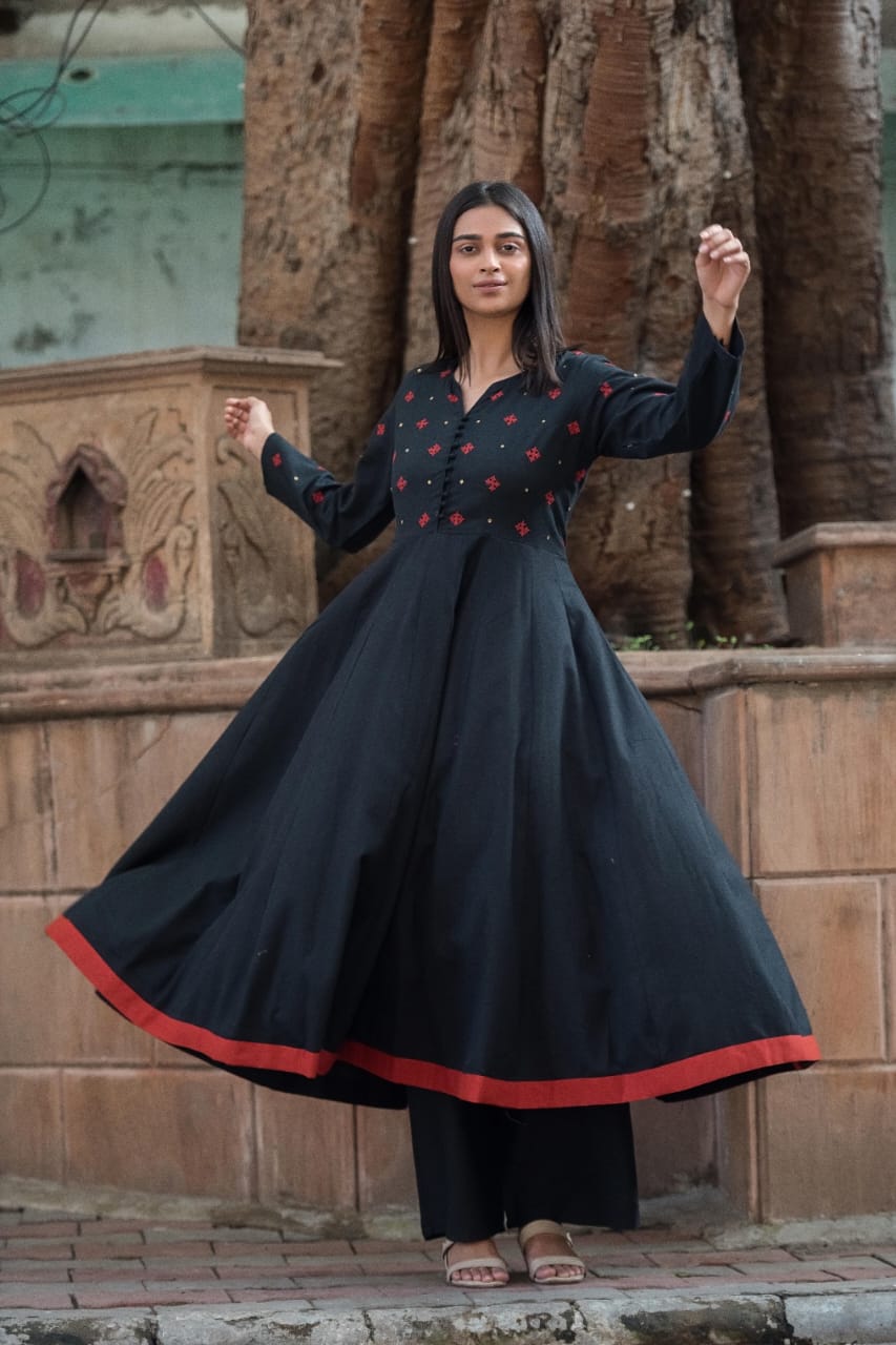 Southloom Original Hand Block Printed Design Two Piece Kurti Set in Cotton Fabric with Black Base