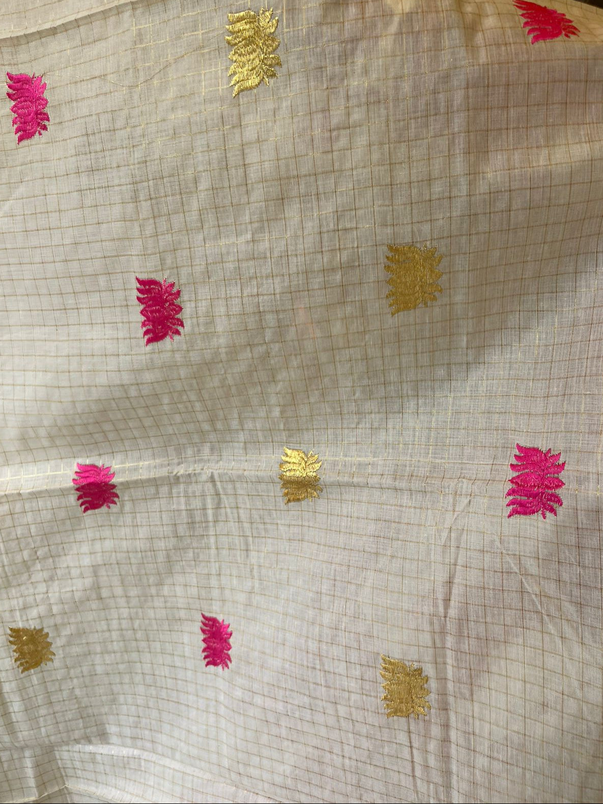 Kerala Cotton Kasavu Check Saree with Pink and Gold Lotus Embroidery Work SL172