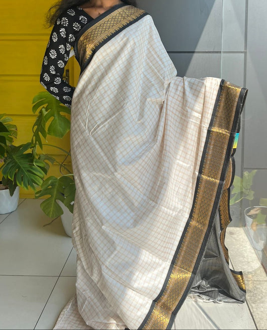 Cotton Silk Check Saree With Black Border & Tassels SL223