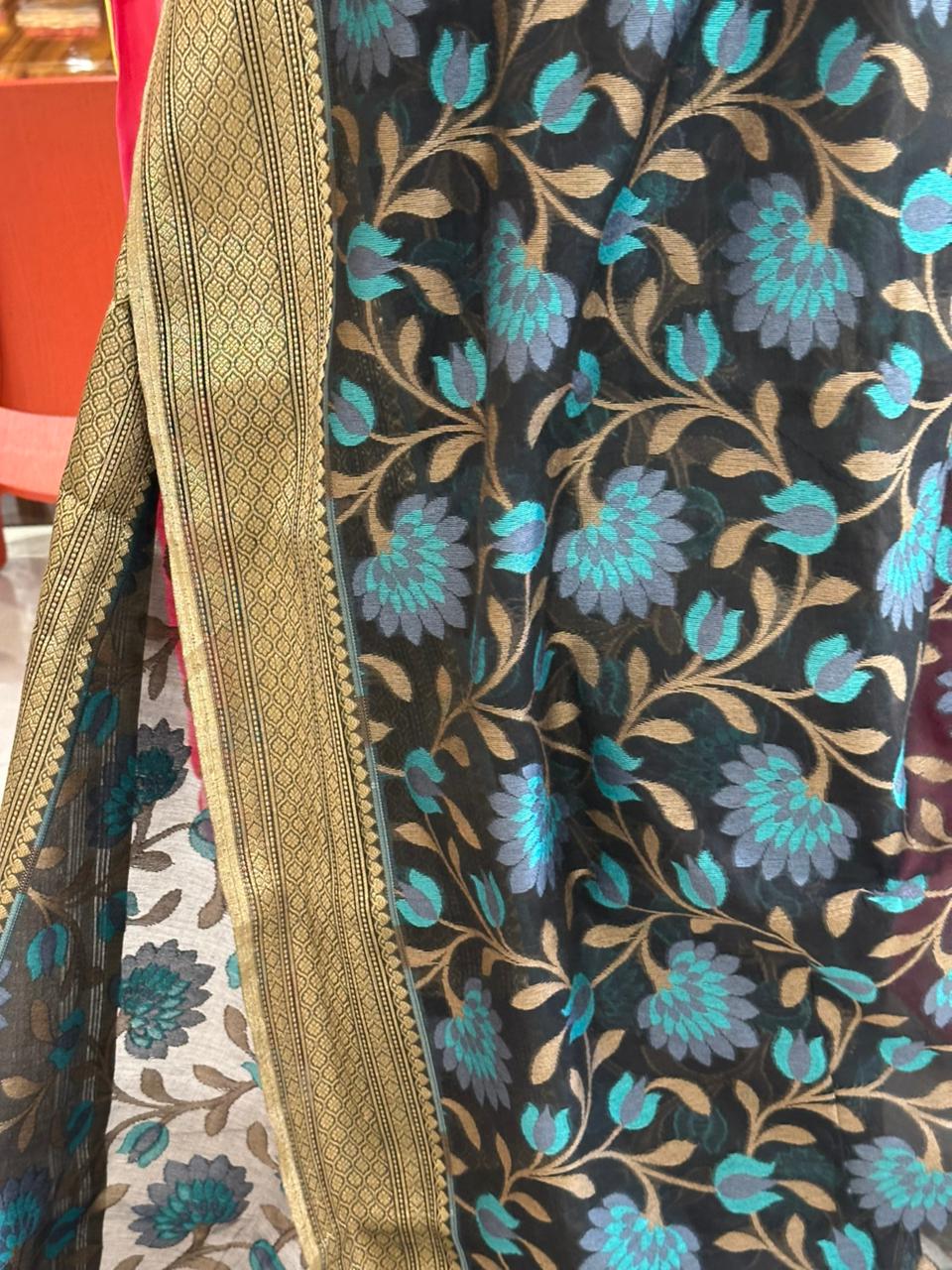 Banarasi Cotton Floral Saree SL256