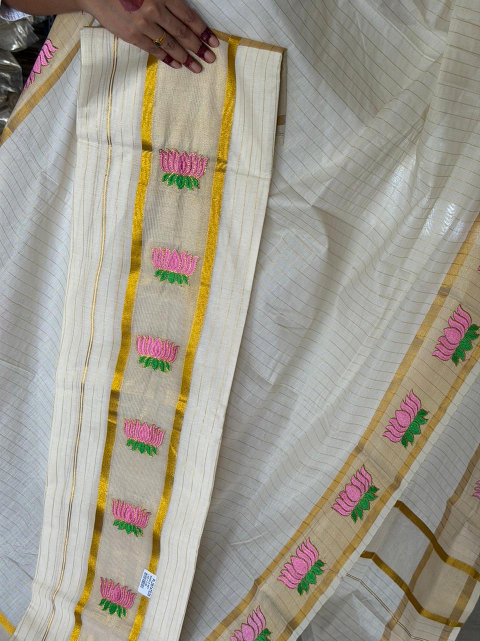Kerala Cotton Single Set Mundu With Lotus Embroidery and Kasavu Lines On The Body 2.80 Mtrs SL262