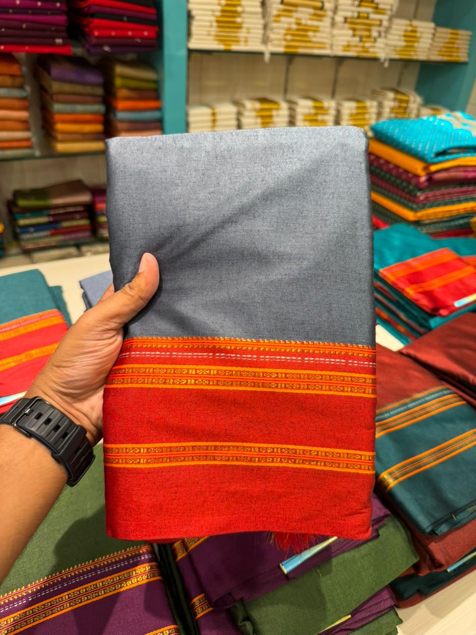 Southloom Gadwal Border Cotton Base Narayanpet Saree with in Grey and Red SL265