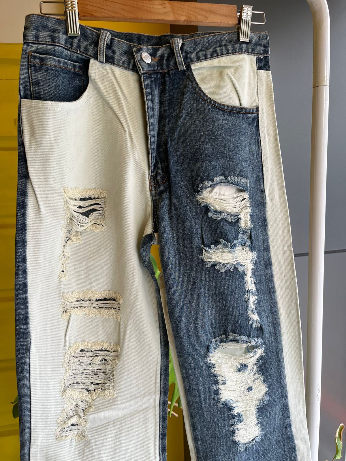 Ripped Denim Jeans For Women SL294