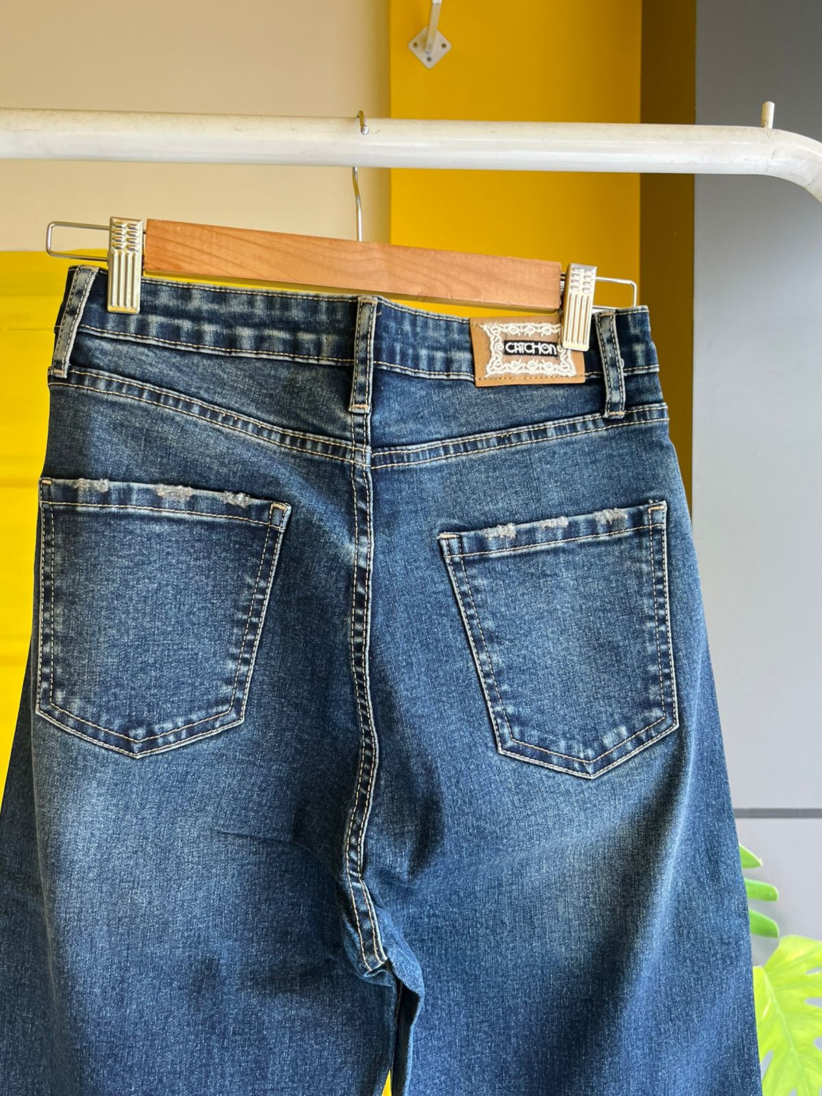 Straight Fit Jeans For Women SL294
