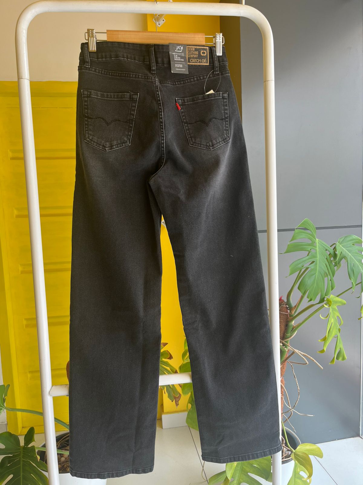 Straight Fit Denim Jeans For Women SL294