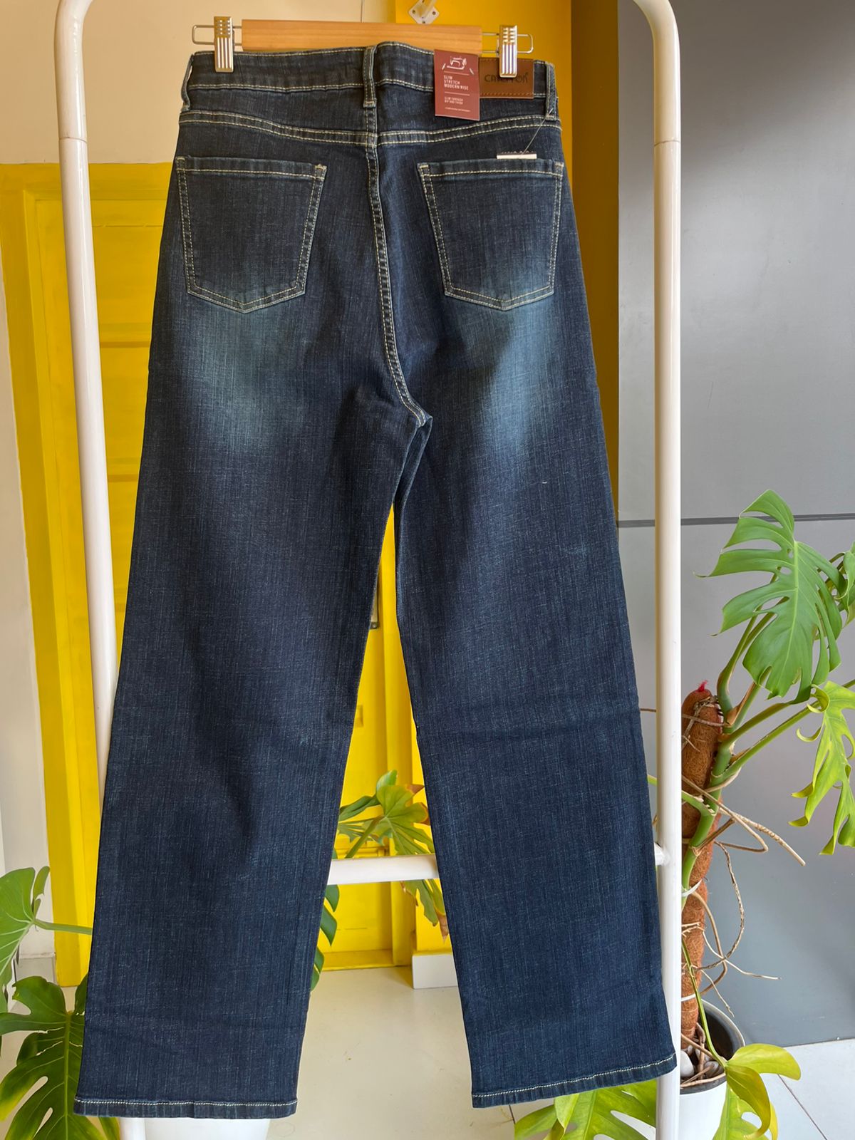 Straight Fit Jeans For Women SL294