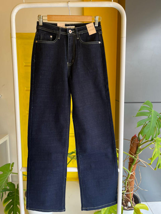 Straight Fit Denim Jeans For Women SL294