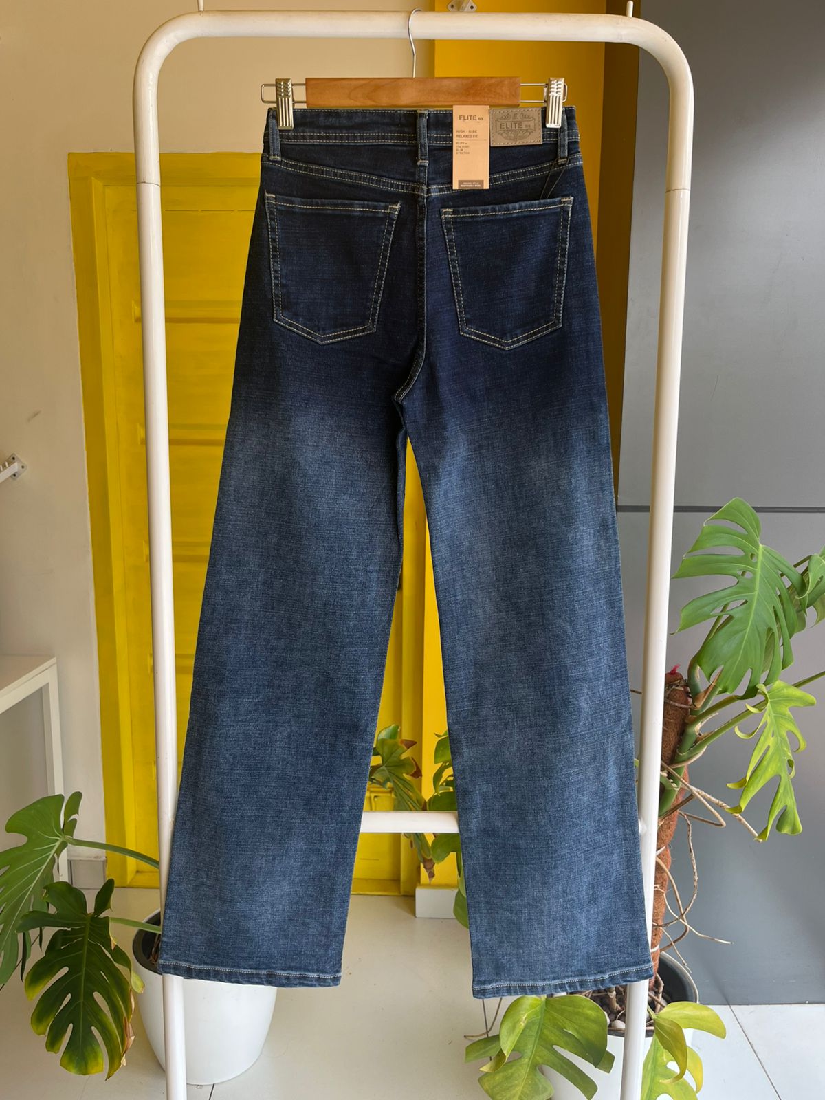 Straight Fit Jeans For Women SL294