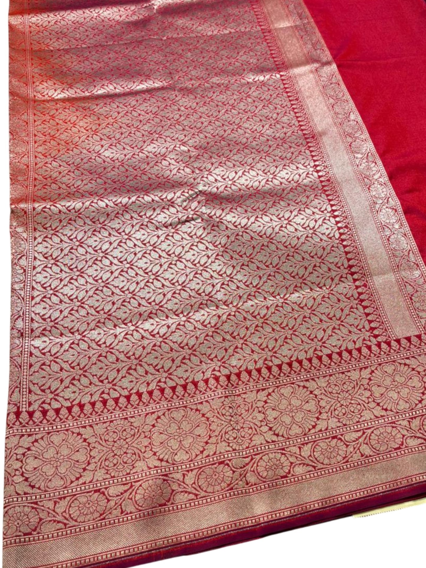 Southloom Pure Banarasi Silk Saree with Woven Work on Body and Borders (Red & Magenta)