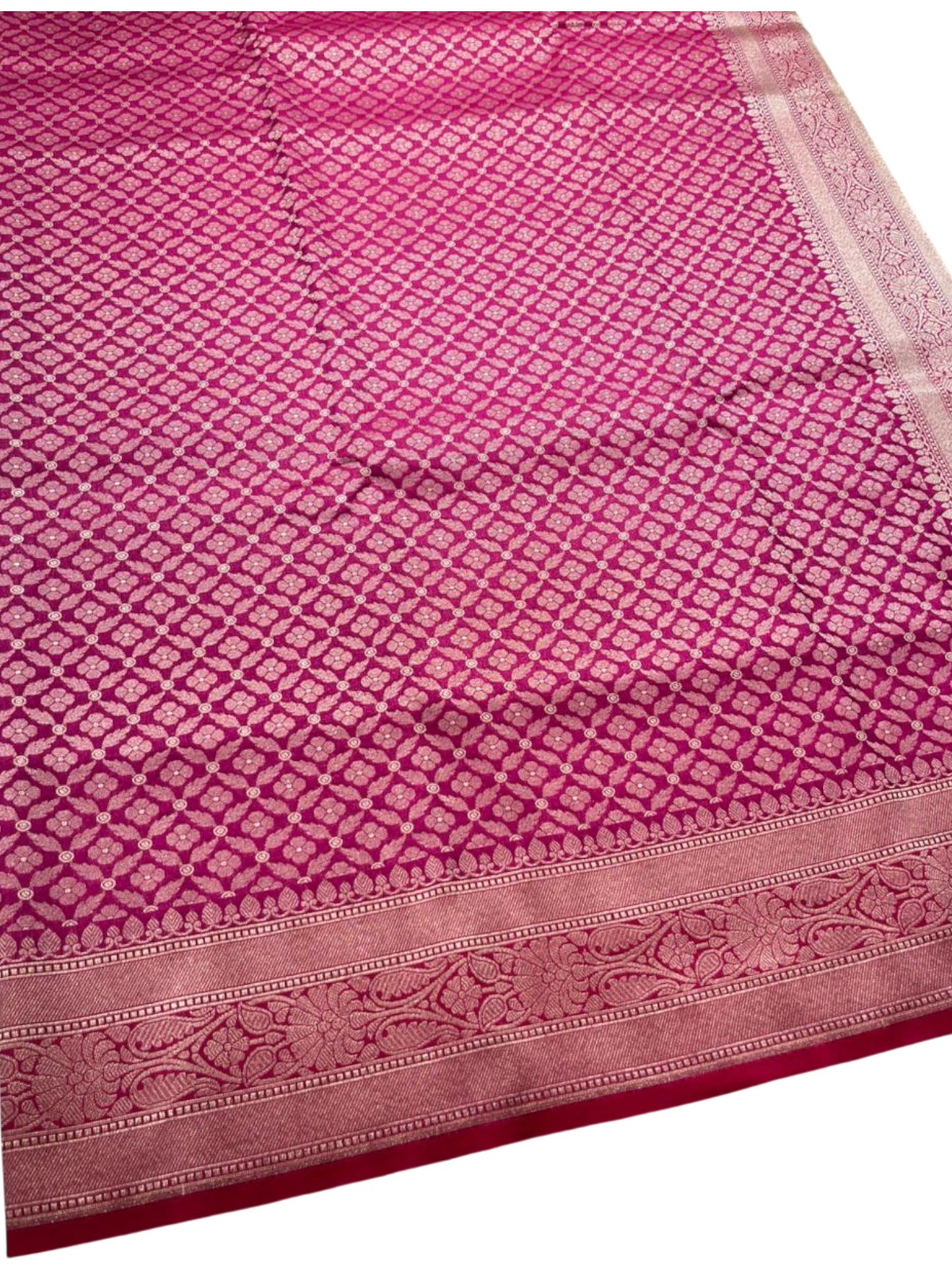 Southloom Pure Banarasi Silk Saree with Woven Work on Body and Borders (Magenta)