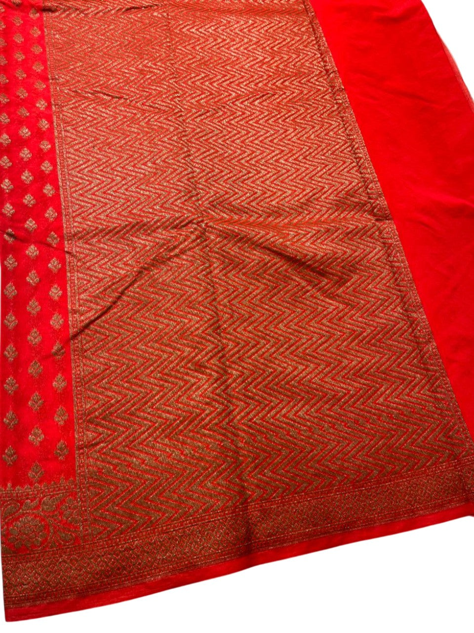 Southloom  Munga Silk Saree with Woven Work on Body and Borders (Orange)