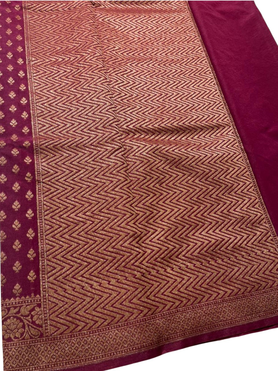 Southloom  Munga Silk Saree with Woven Work on Body and Borders (Purple)
