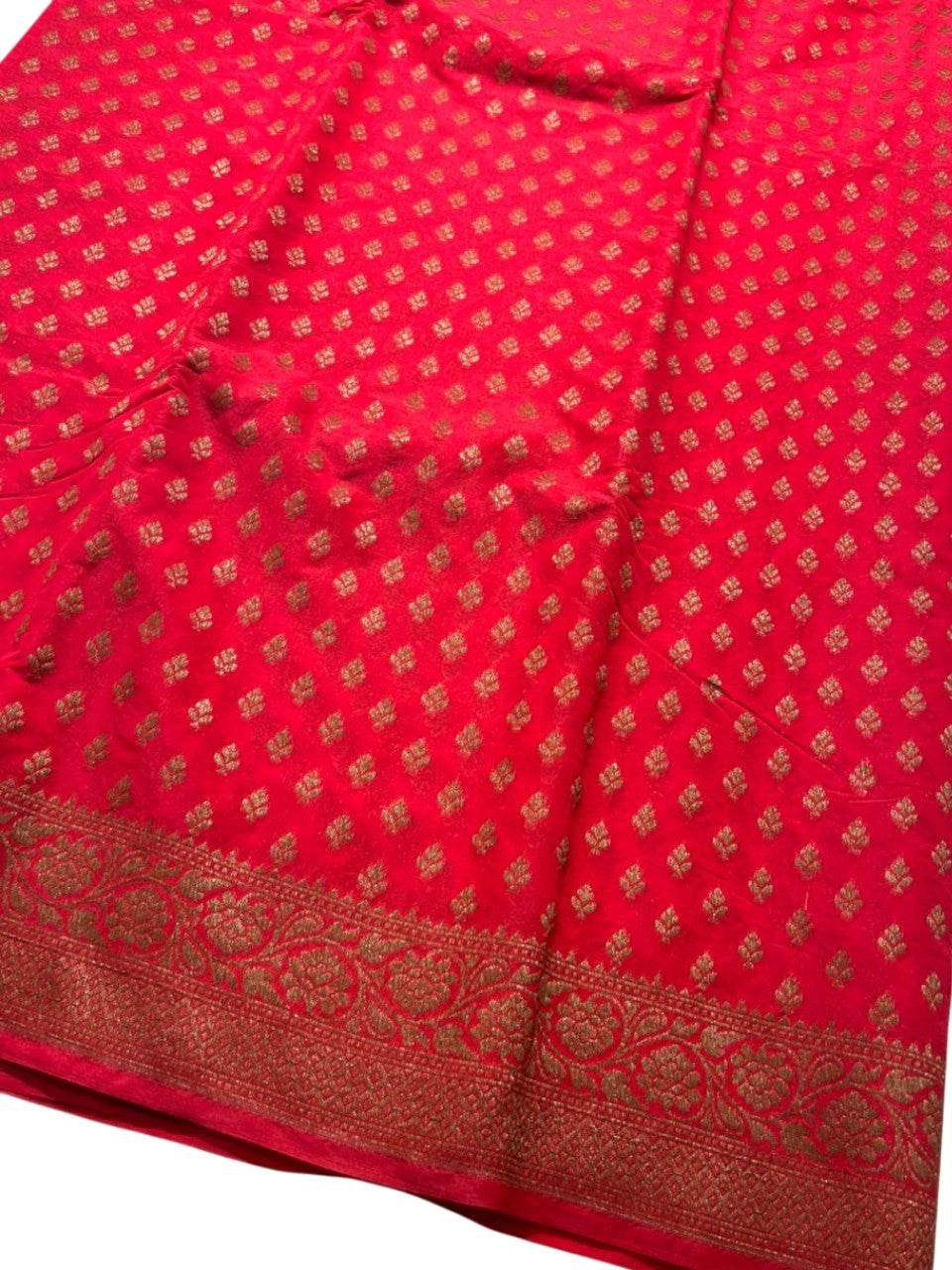 Southloom  Munga Silk Saree with Woven Work on Body and Borders (Redish Pink)