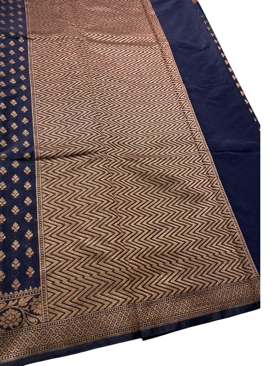 Southloom  Munga Silk Saree with Woven Work on Body and Borders (Blue)