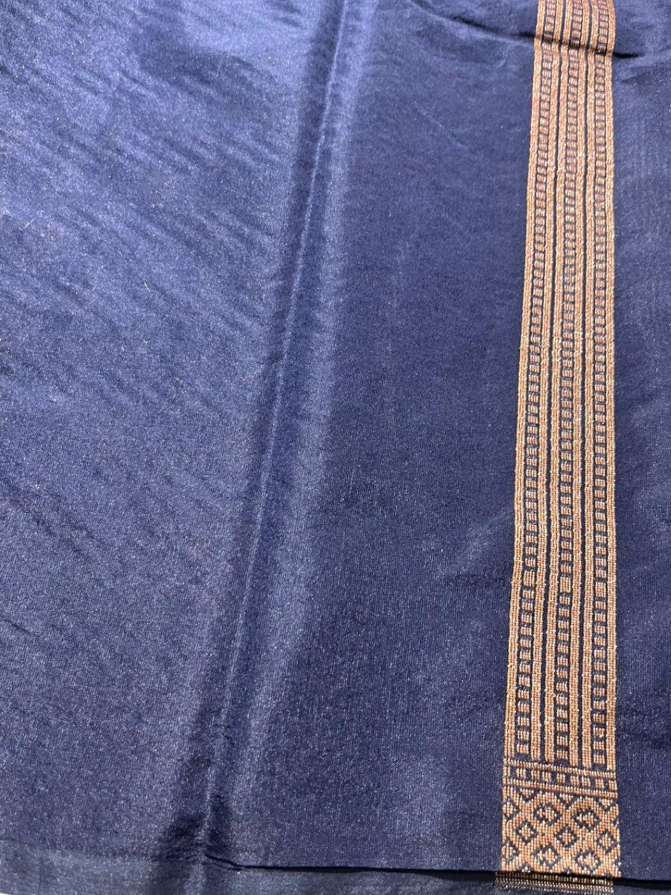 Southloom  Munga Silk Saree with Woven Work on Body and Borders (Blue)