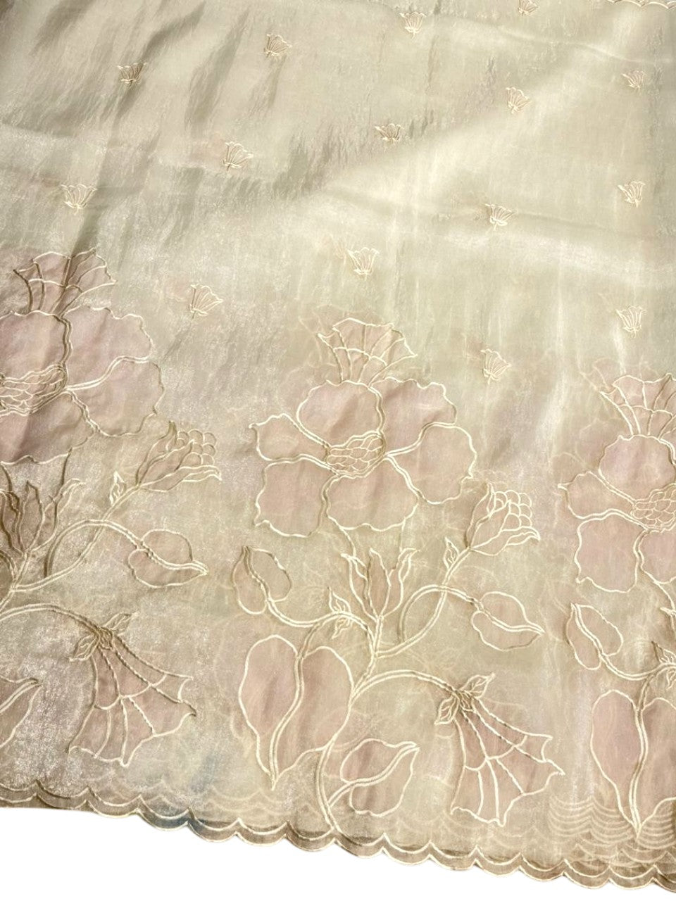 Southloom Turkish Organza Saree With Floral Design in Offwhite With Scalloped Border