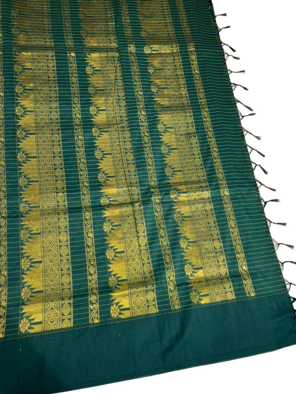 Southloom Kalyani Cotton check Saree In Blue And Green With Woven Work on the Body and Borders