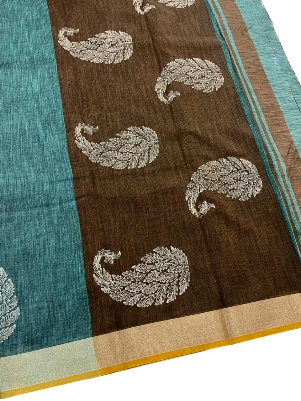 Southloom Kerala Linen Cotton Saree With Embroidery Work On the Body With Green And Brown